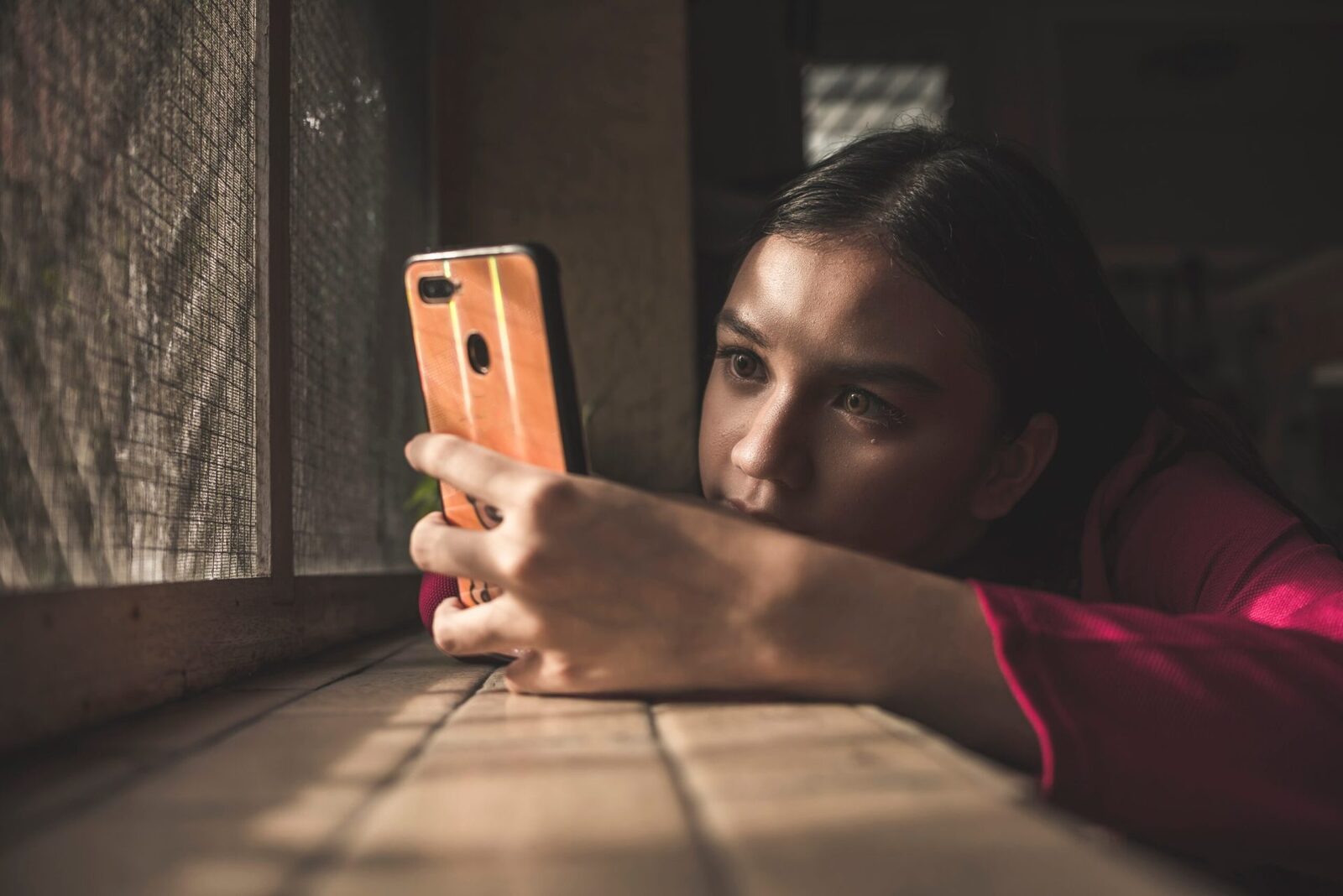 De ce dispar oamenii fără urmă? Ghosting-ul explicat științific