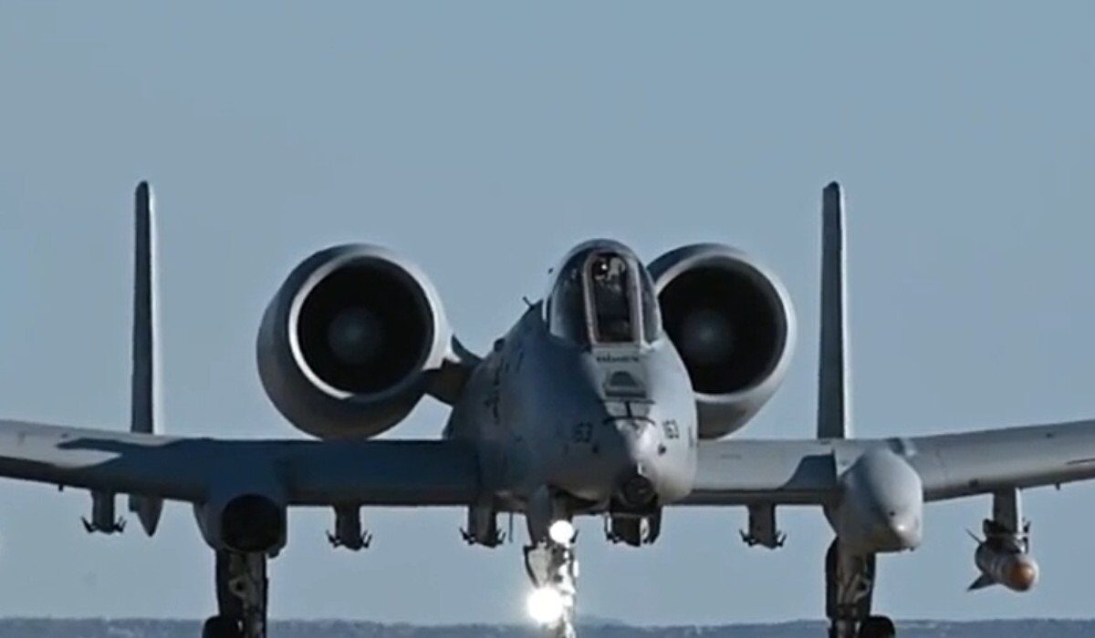 Pentru al doilea zi consecutiv, Iranul continuă căutările pentru pilotul american al avionului doborât în apropierea graniței cu Afganistanul, avanpremieră unor tensiuni în creștere între Washington și regimul de la Teheran