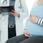 Gravidă, refuzată la spital în București: A plecat în Germania să-și salveze copilul