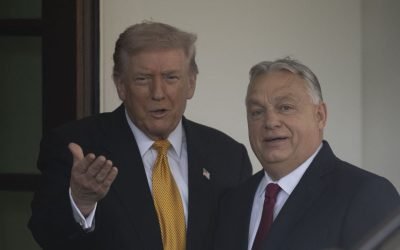 Trump face pe surdul la întrebarea despre Orban