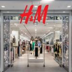H&M, lovit rău de criză: Închide 160 de magazine din Europa