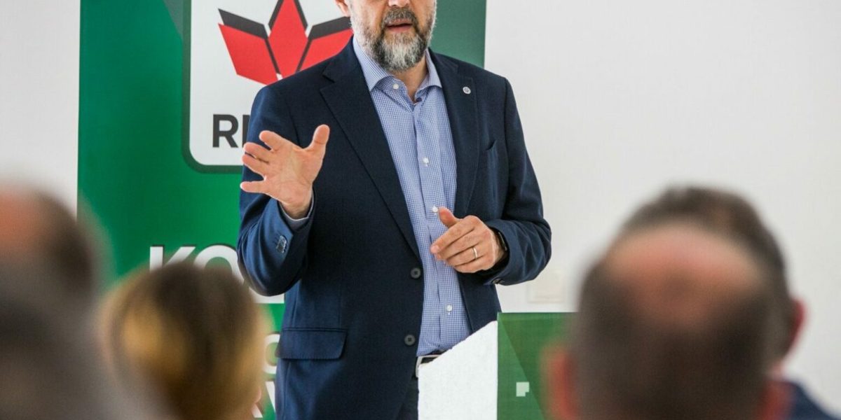 Negocieri cruciale: Magyar Peter la Budapesta, discuții la București cu coaliția