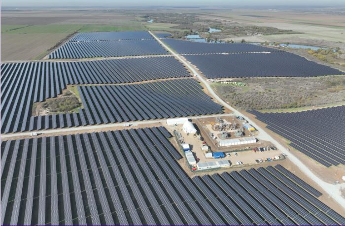 Autorizația pentru realizarea centralei fotovoltaice Iepurești, controlată de Nafar Energy, urmează să fie aprobată de ANRE în ședința programată pentru 7 aprilie Autorizația de înființare pentru noua centrală electrică fotovoltaică din Iepurești, județul Giurgiu, se află pe lista deciziilor pe care Comitetul de Reglementare al Autorității Nationale pentru Reglementare în Energie (ANRE) le va adopta în ședința din 7 aprilie