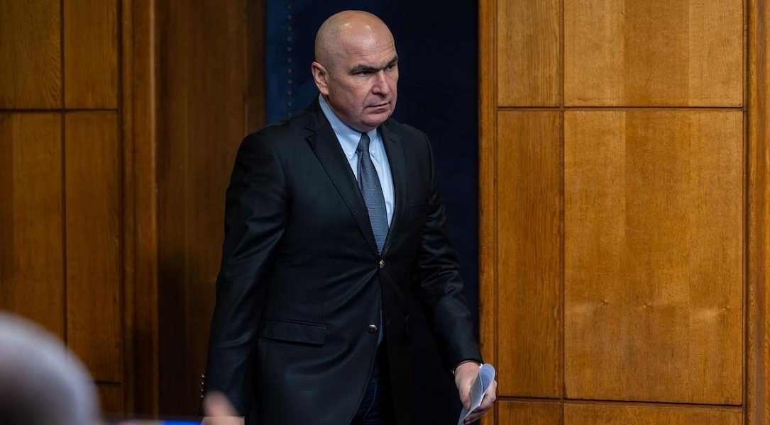 Bolojan, cu susținere triplă față de Grindeanu, arată un nou sondaj