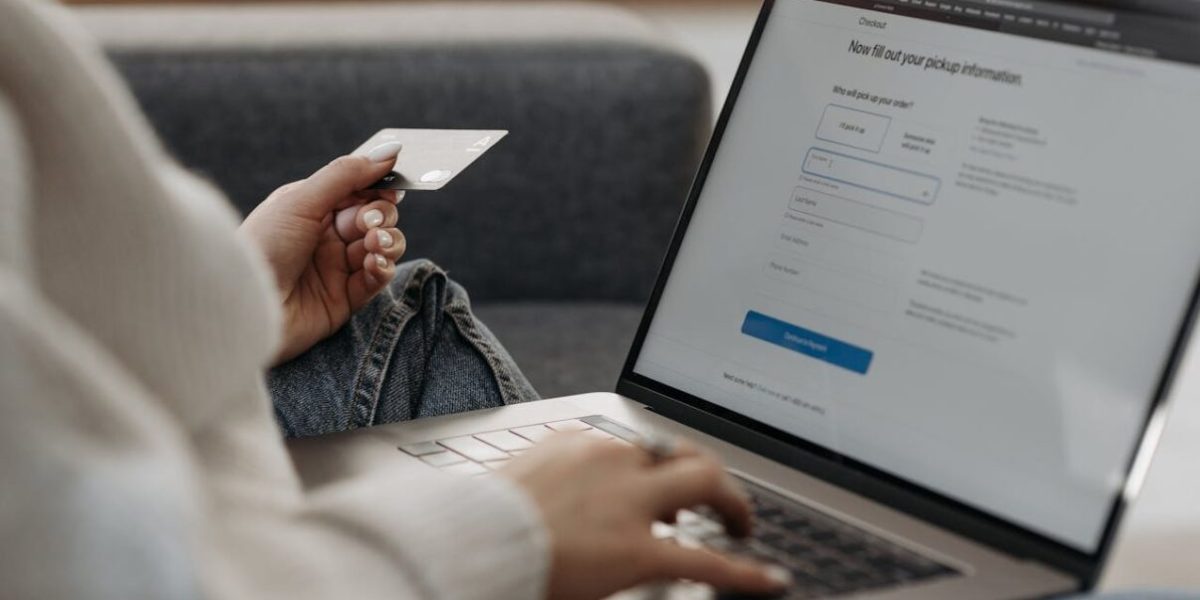 Plăți moderne: Card digital și cashback, fără bătăi de cap (P)