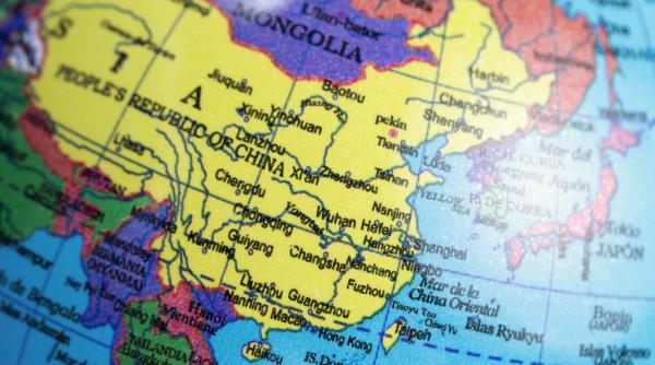 Aurul, ignorat de investitori, e cumpărat frenetic de China: Ce se întâmplă cu prețul?