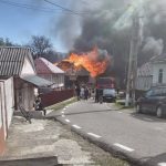 Incendiu devastator în Vrancea: 11 case distruse la Soveja