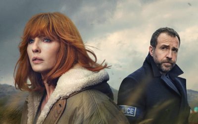 Serialul „Under Salt Marsh”, lansat recent pe SkyShowtime, aduce în prim-plan o poveste complexă și tensionată, plasată într-un oraș fictiv din Țara Galilor, Morfa Halen