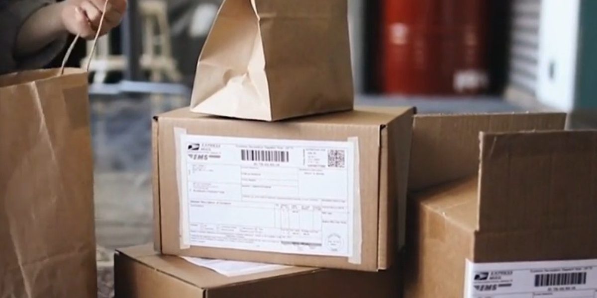 eMAG pune taxa de 4 lei și pe Genius: Explicația gigantului de e-commerce