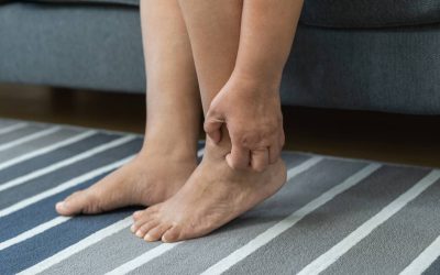 Semnul de pe picioare care te alertează de diabet, boli renale sau hepatice