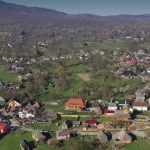 Maramureș, asaltat de turiști de Paște: Un american, fascinat de Breb