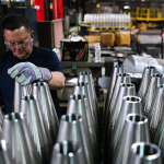 SUA pun Europa pe „uscat”: Arme americane, tot mai greu de găsit