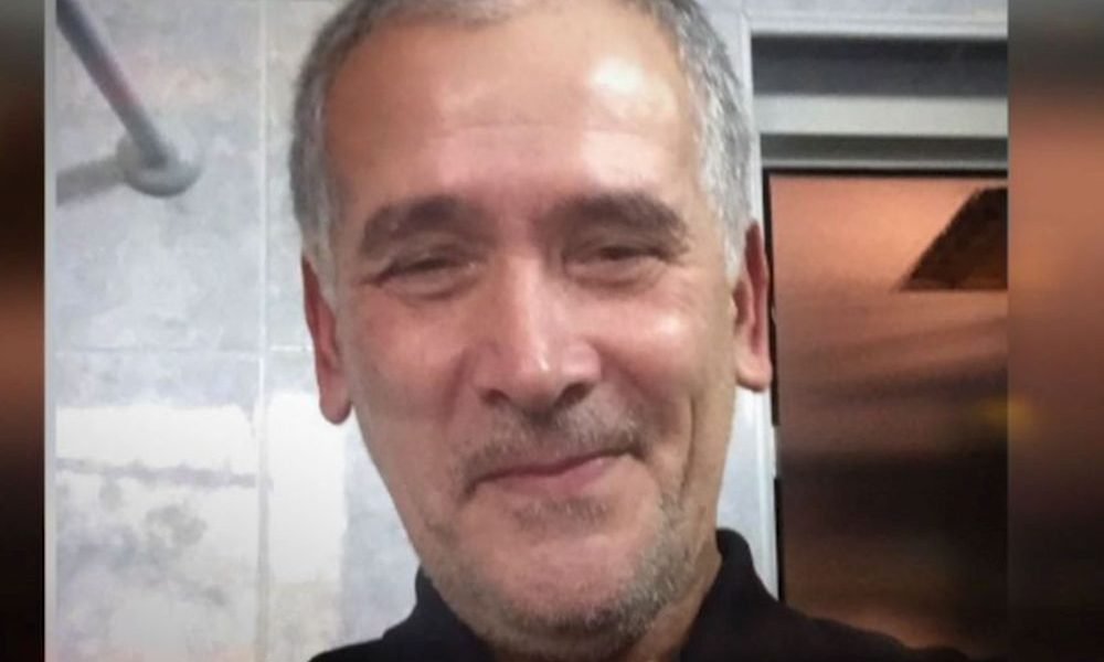 Femeia suspectată de crimă, reținută și plasată în arest O femeie care era cercetată în legătură cu uciderea medicului anestezist din Capitală a fost reținută oficial și petrece prima sa noapte în arest