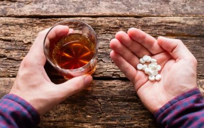 Pericol: Combinația alcool-antiacide-antiinflamatoare, fatală pentru organism