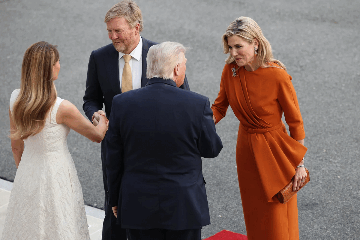 Melania Trump, sclipire la Washington: Cât a costat rochia de lux