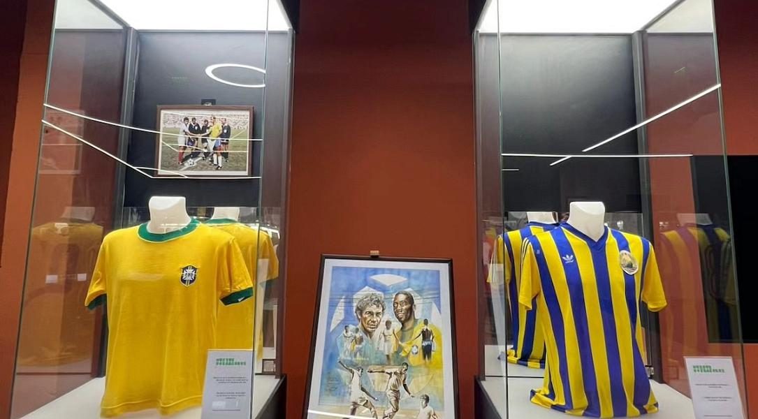 Acces liber la colecția Mircea Lucescu, la Muzeul Fotbalului din București