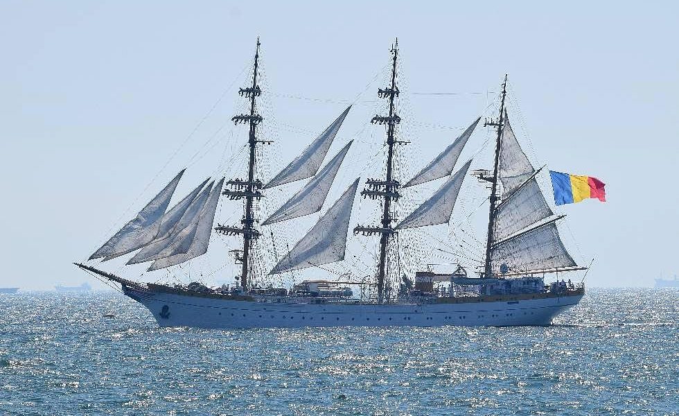 Navă-școală a Marinei Române, misiune transatlantică de cinci luni