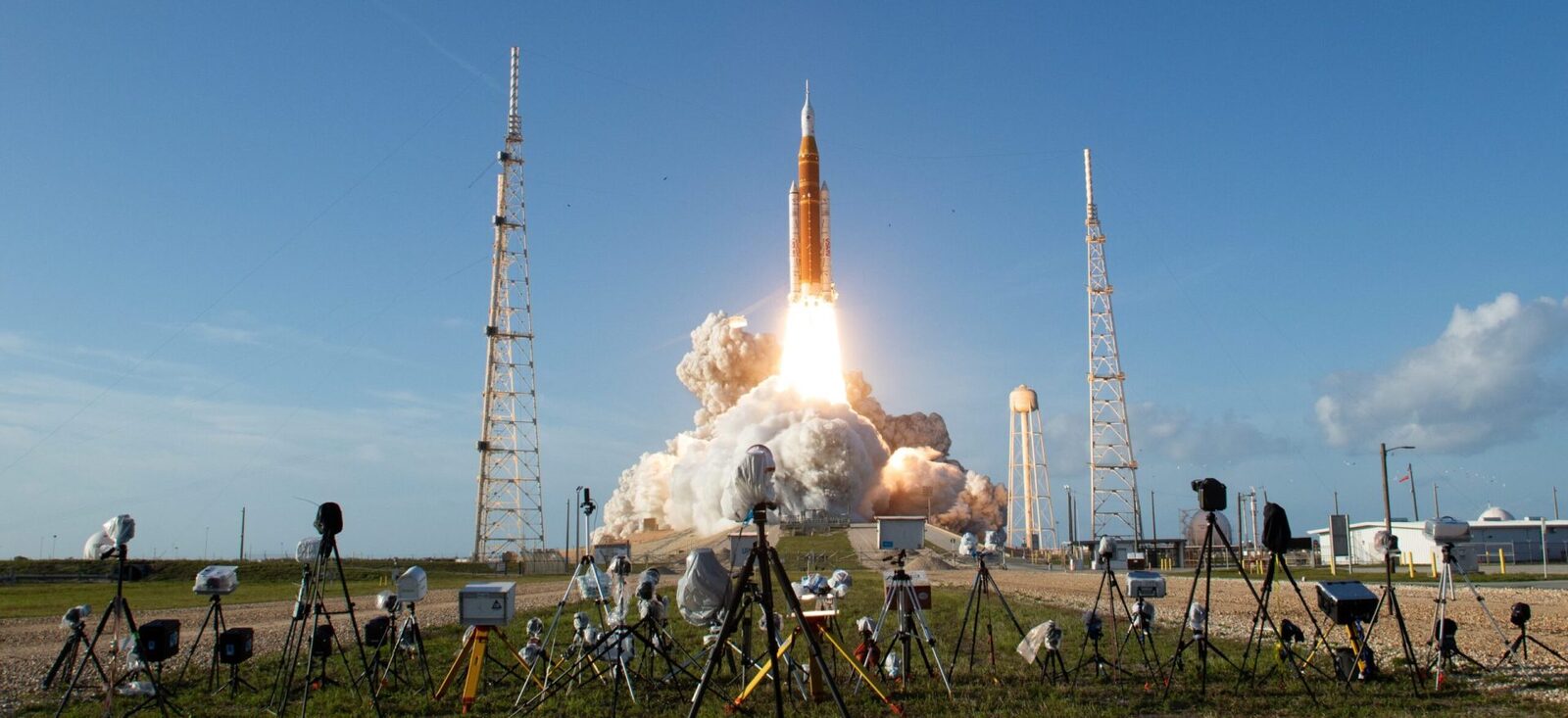 România, prin vocea singurului cosmonaut român care a zburat în spațiu, Dumitru Prunariu, a analizat semnificația misiunii Artemis 2, care marchează reluarea zborurilor umane circumlunare, după mai bine de jumătate de secol de la epoca Apollo