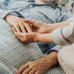 Semnul ascuns de pe mâini care prevestește moartea: Detaliul ignorat