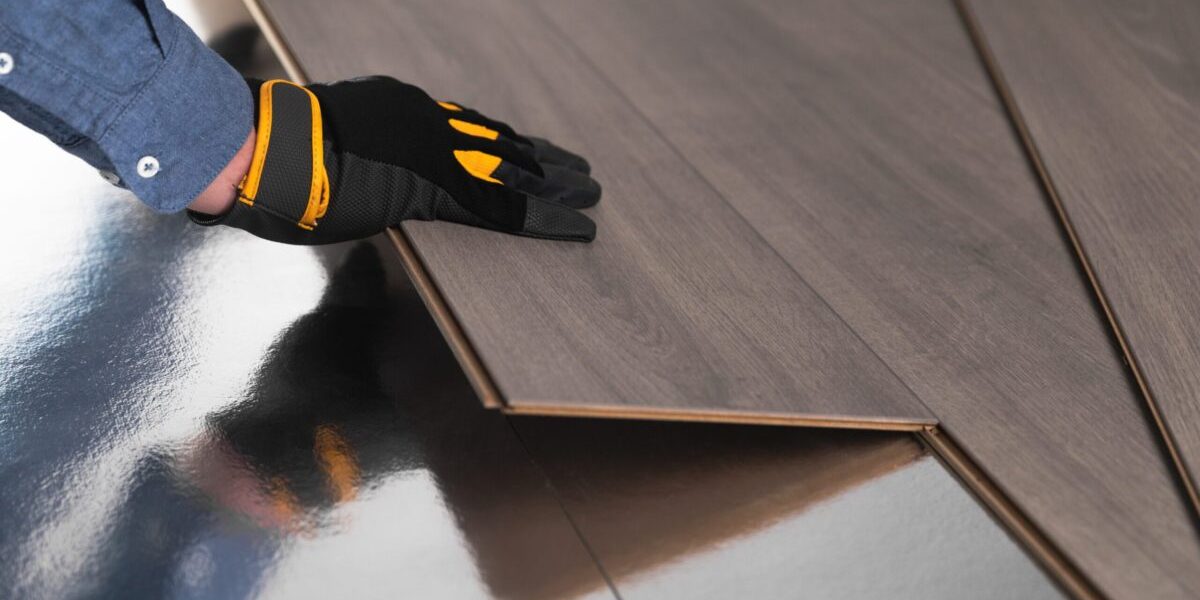 Se poate monta parchet nou peste cel vechi? Ghid practic anti-gafe