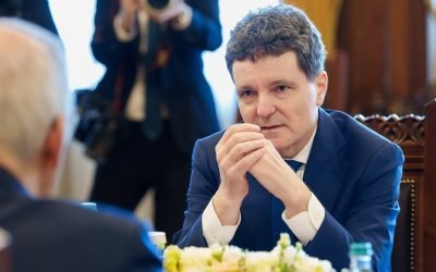 Discuție la Cotroceni despre aprovizionarea cu carburanți în contextul războiului din Orientul Mijlociu Președintele Nicușor Dan a convocat, luni, 6 aprilie, o ședință la Palatul Cotroceni cu principalele personaje din domeniul energetic și reprezentanții companiilor petroliere din România