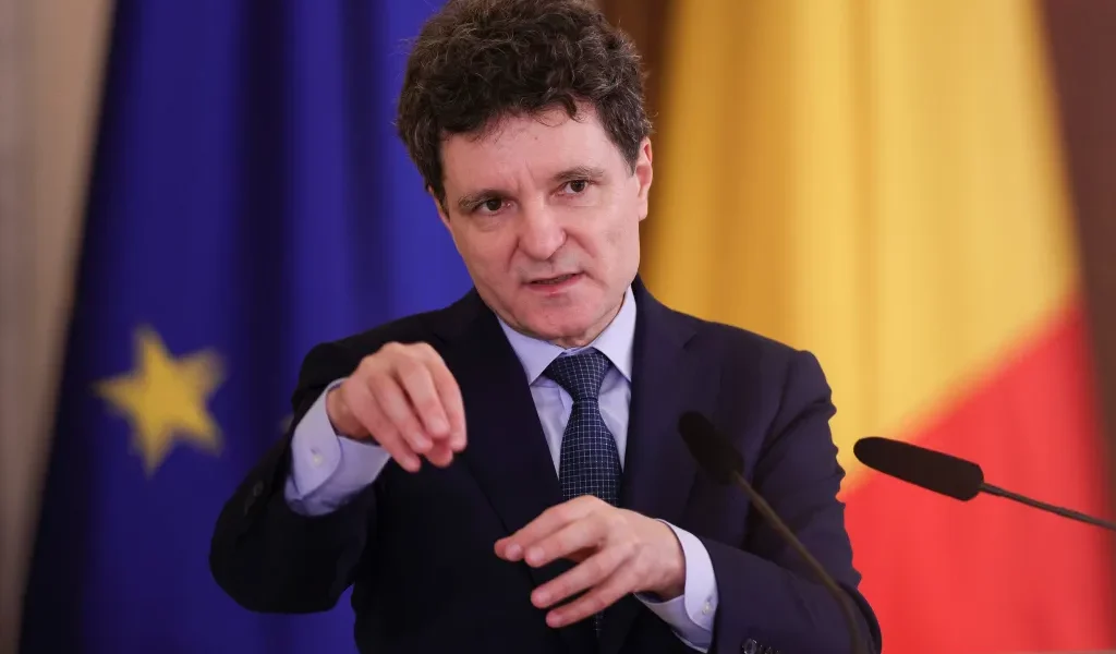 Nicușor Dan, felicitări în engleză pentru Peter Magyar: „Noul capitol”