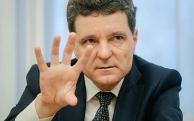 Un scandal politic de proporții a izbucnit după apariția unor fotografii controversate în care primarul Capitalei, Nicușor Dan, apare în compania fostului prim-adjunct al Serviciului Român de Informații, Florian COLDEA
