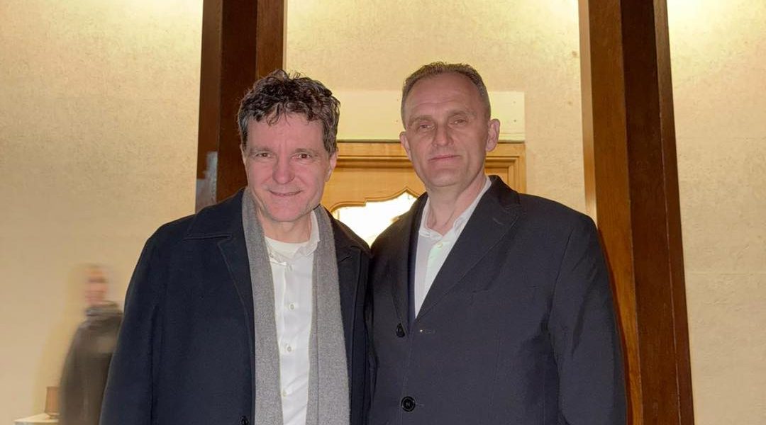 Nicușor Dan, cu șeful PSD Prahova, la mănăstire de Vinerea Mare