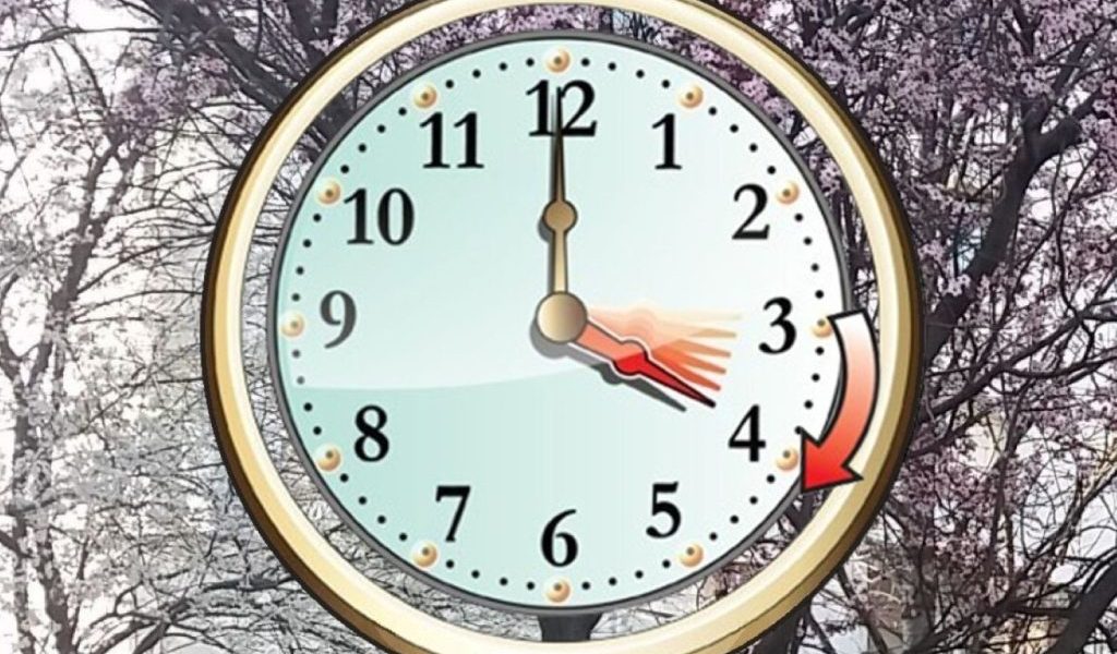 România va trece în weekendul 28/29 martie 2026 la ora de vară, schimbarea ce a devenit un obicei anual, dar care ridică din ce în ce mai des semne de întrebare în rândul specialiștilor privind efectele asupra sănătății