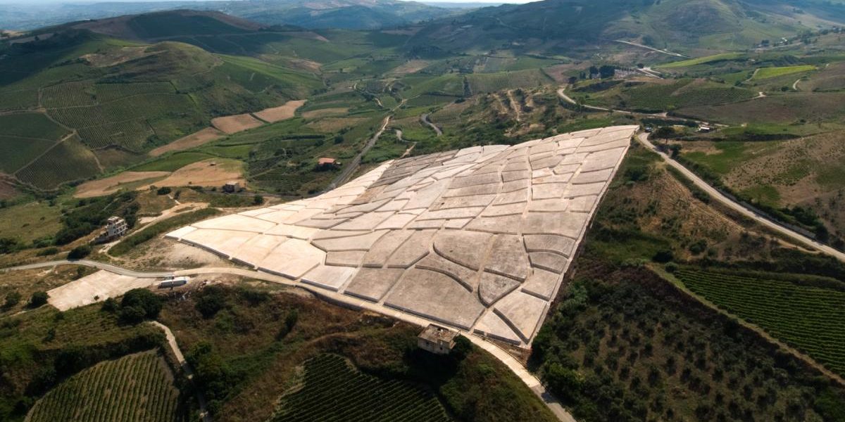 Gibellina, orașul-muzeu sufocat de beton: Cum arată un loc unic în Europa