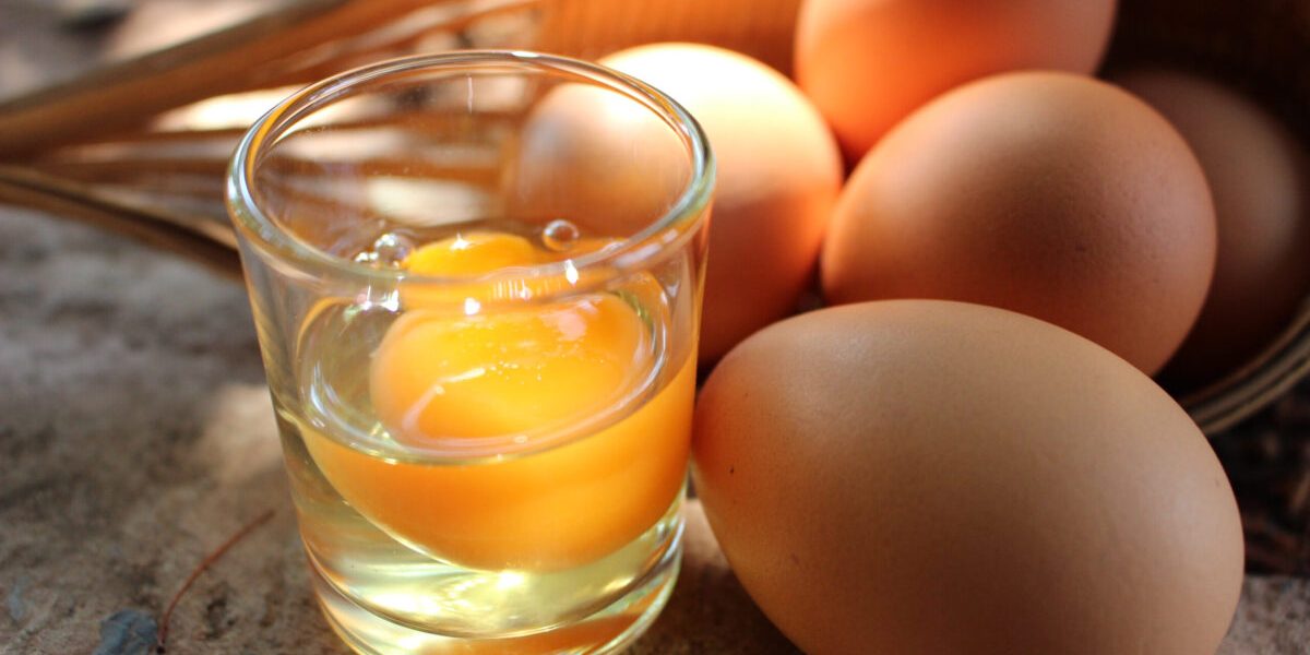 Cum afli rapid dacă ouăle sunt proaspete: testul simplu, pentru orice bucătărie