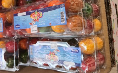 Ouăle vopsite gata de consum, disponibile în supermarketurile din România, devin tot mai populare în perioada Paștelui