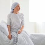 Nouă speranță în lupta cu cancerul: tratamentele revoluționare care antrenează corpul
