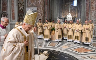 Papa Leon al XIV-lea a condus sâmbătă seară o liturghie în Bazilica Sfântul Petru, un eveniment simbolic prin care a îndemnat credincioșii catolici din întreaga lume să pășească spre sărbătoarea Paștelui cu speranță și integritate