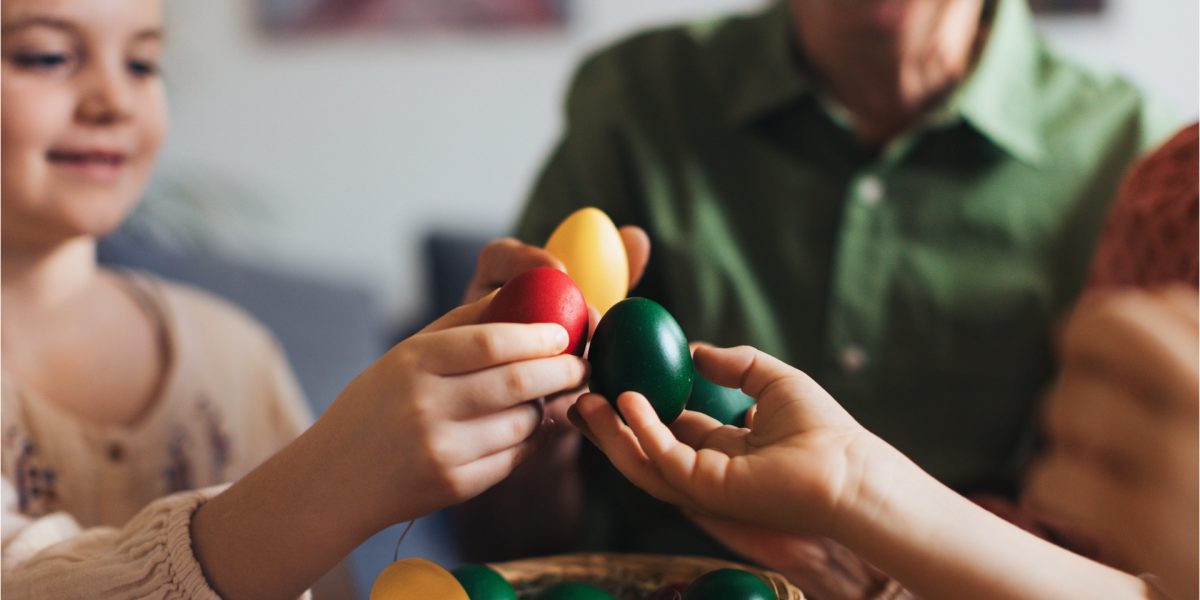 Majoritatea românilor, Paștele: Credință mai presus de orice