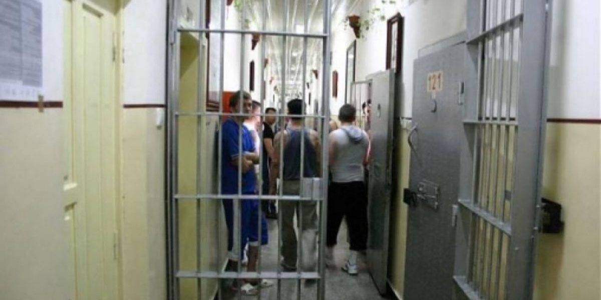 București: Bani mai mulți pentru pușcăriași. Crește norma de hrană cu 40%