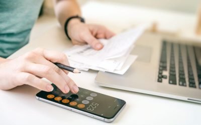 Vârsta de pensionare pentru femei continuă să crească, conform tabelului complet cu stagiile de cotizare și datele de egalizare