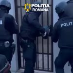 București: Doi suspecți și o complice, prinși după furt