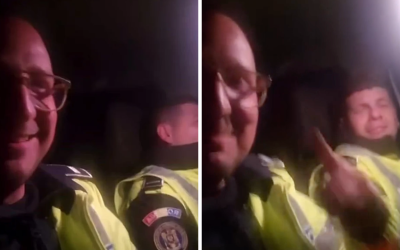 Săriți permisele, pe ritm! Doi agenți, chef la volanul mașinii de serviciu