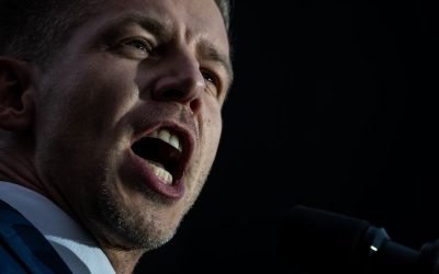 Simion, dans macabru pe morminte. UDMR, complice în minciunile lui