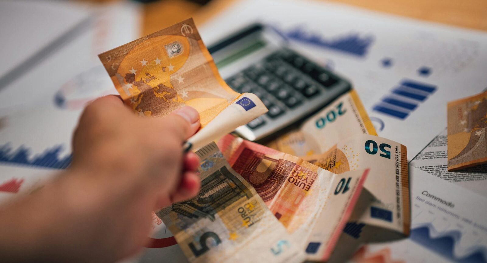 ESMA: Piețele financiare din UE, în pericol. Risc major din 2026