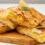 Bougatsa, deliciul grecesc cu cremă: Rețeta vedetă din Thessaloniki