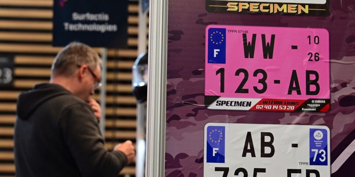 Roz pe șosele în Europa: Ce ascund noile plăcuțe din 2026?