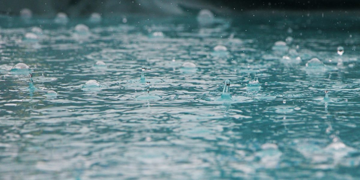 Alerte METEO: Ploi torențiale și vijelii puternice lovesc România până sâmbătă