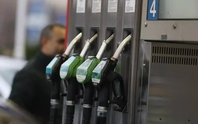 Prețuri carburanți: Cât costă un plin în România pe 20 aprilie 2026? Impactul crizei de kerosen