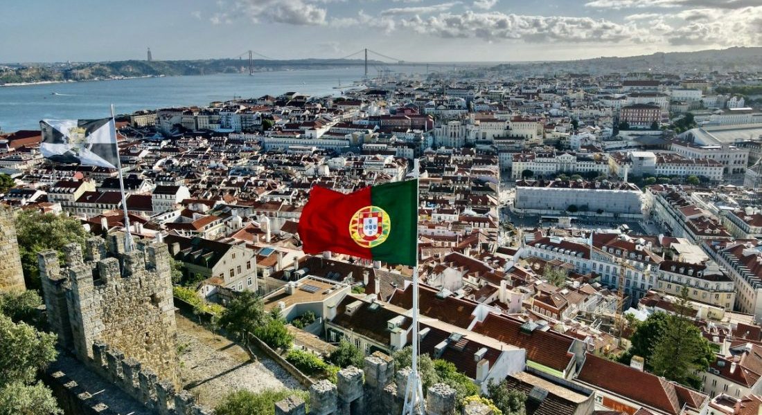 Lisabona, cel mai colorat oraș din lume: GALERIE FOTO SPECTACULOASĂ