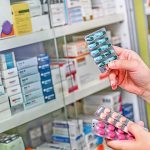Farmacii de stat în spitale: București bate România