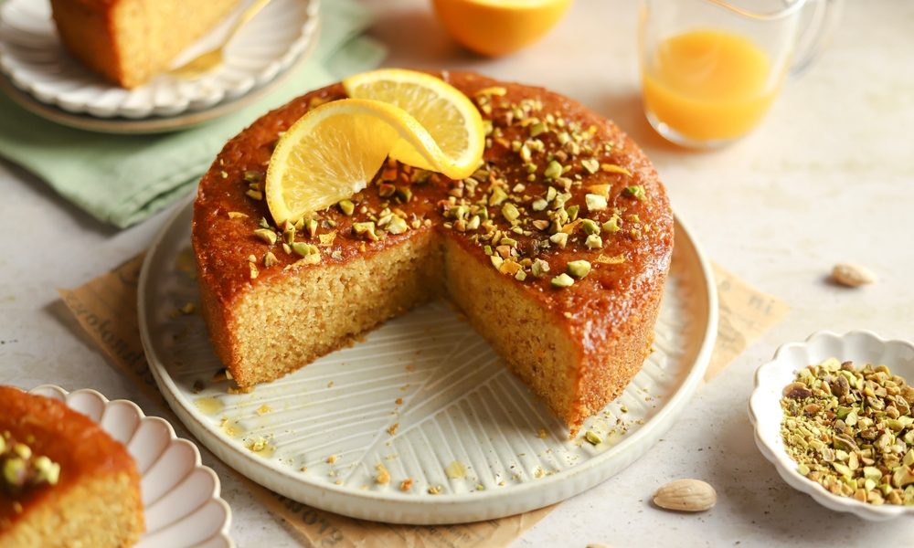 Gustul copilăriei: Prăjitură de post cu lămâie și mălai, un deliciu!