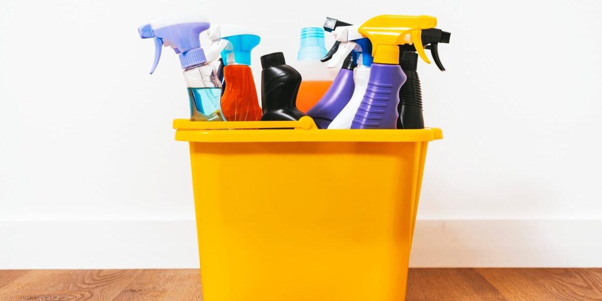 Produsele banale de curățenie: Pericol ascuns în casele noastre