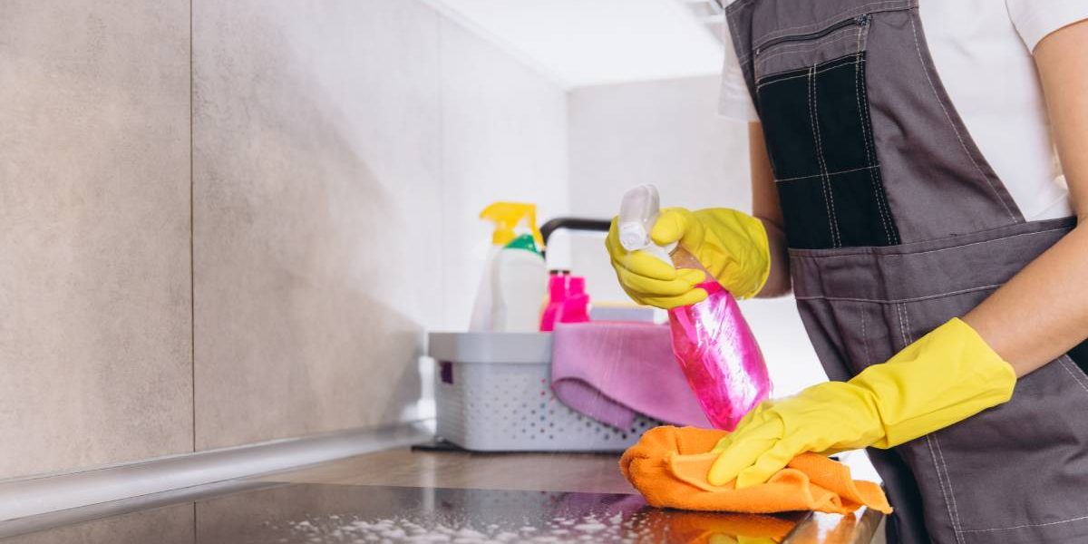 Curățenie periculoasă: Ce nu trebuie să combini NICIODATĂ